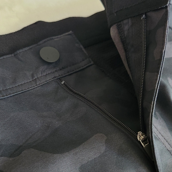 🩳 George Men’s Black Camo Commuter Shorts – Size 34, NWT, Moisture-Wicking - Picture 6 of 13